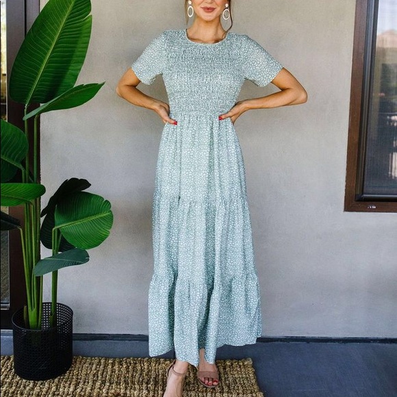 ⭐️LAST⭐️MINT JULEP SMOCKED DRESS - Picture 2 of 13